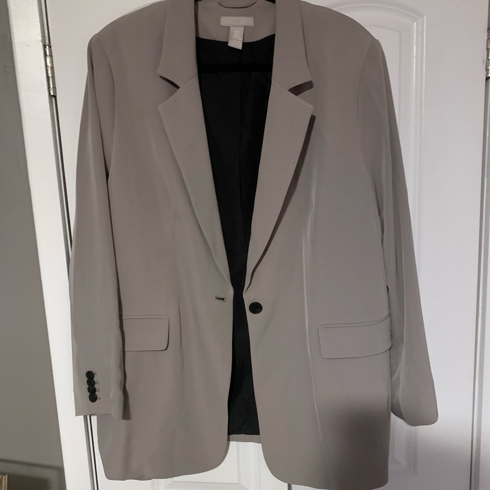 NWOT H&M Women’s Oversized Blazer